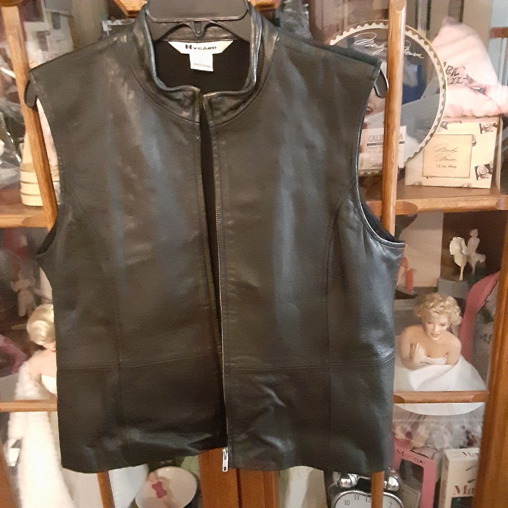 Nycard 100% leather front vest